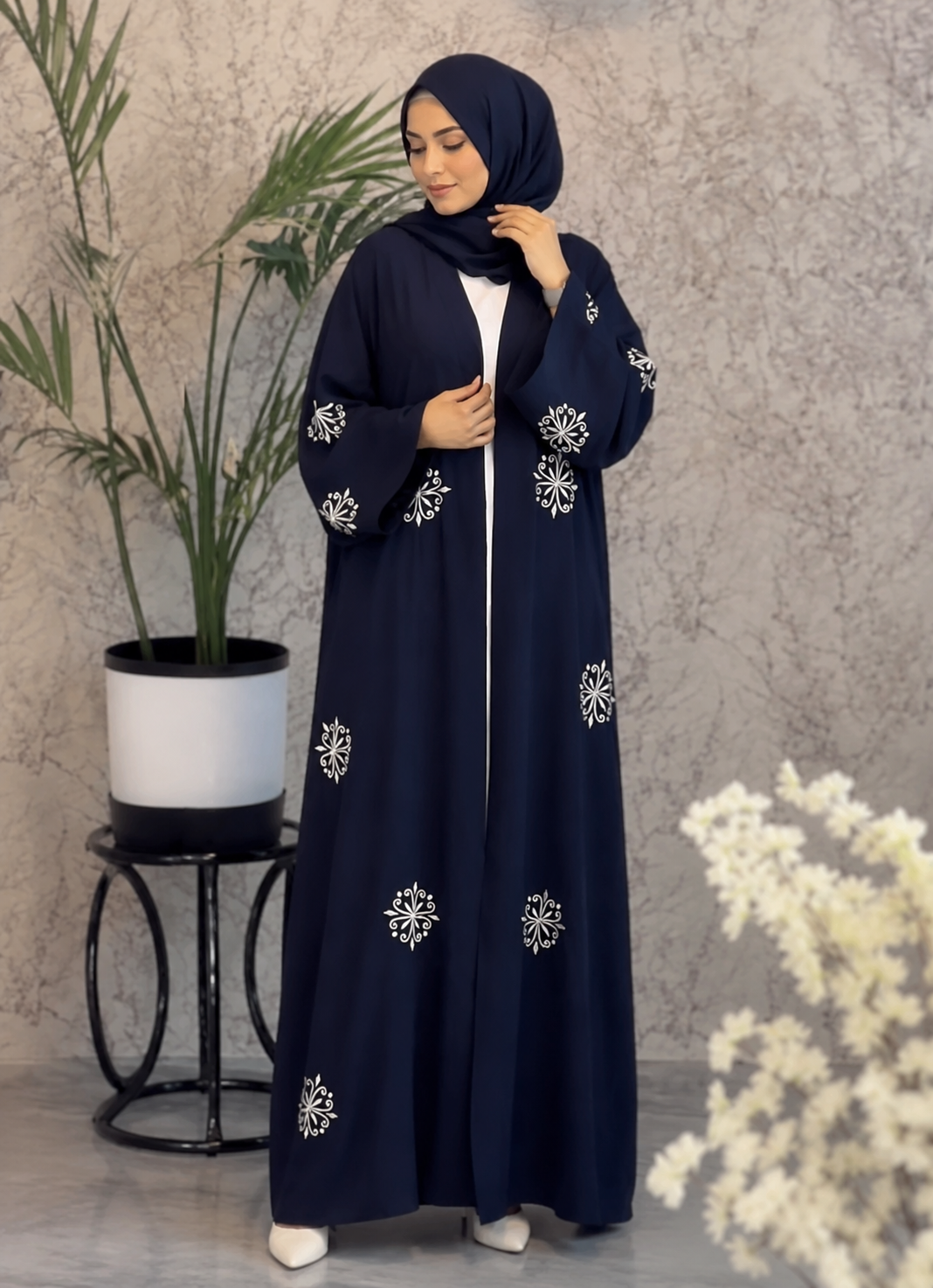 Eshal Abaya
