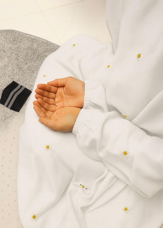 Embroidered Namaz Chadar - White